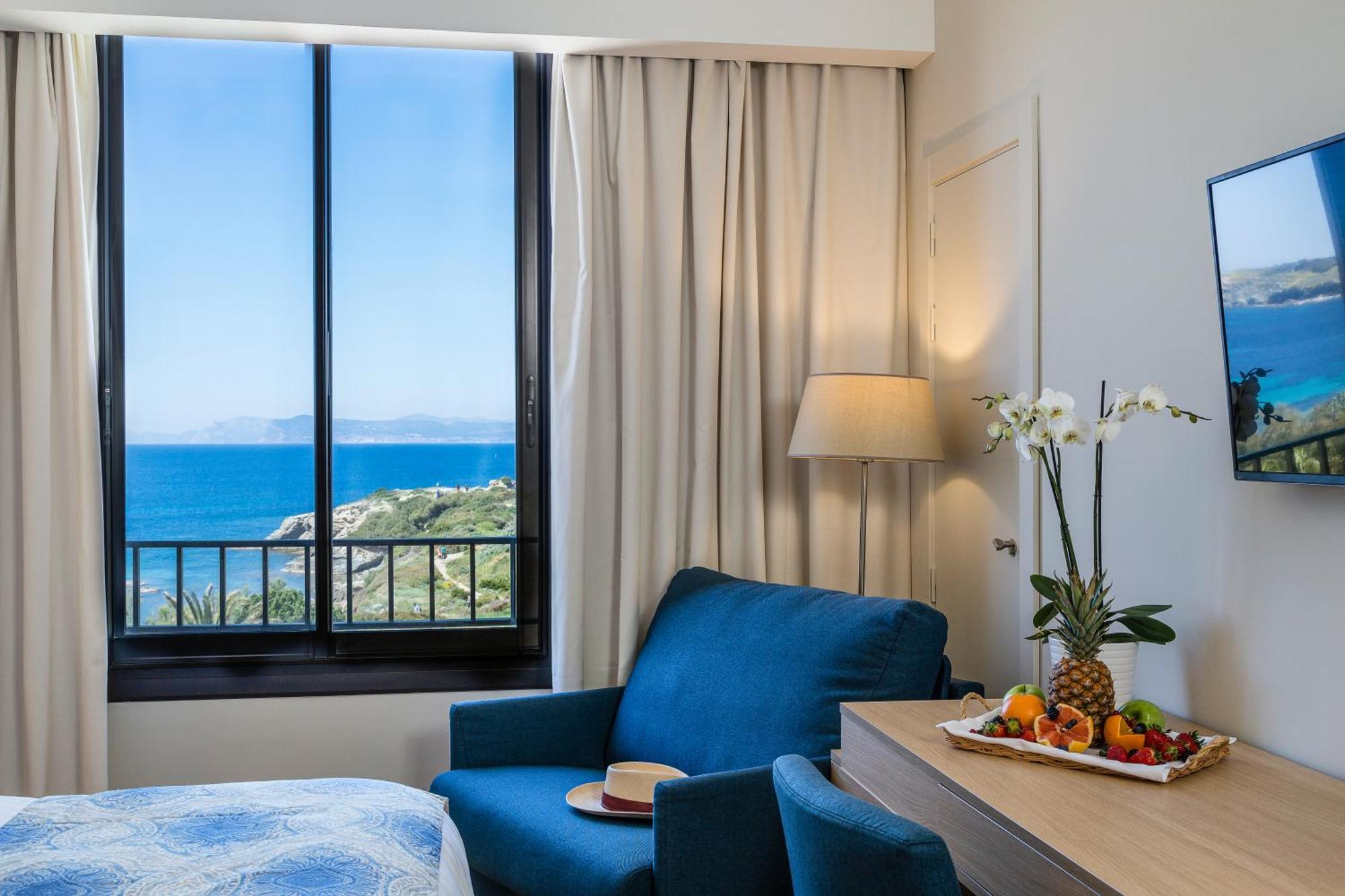 Hotel Helios & Spa - Ile Des Embiez 식스포즈레스플라지스 외부 사진