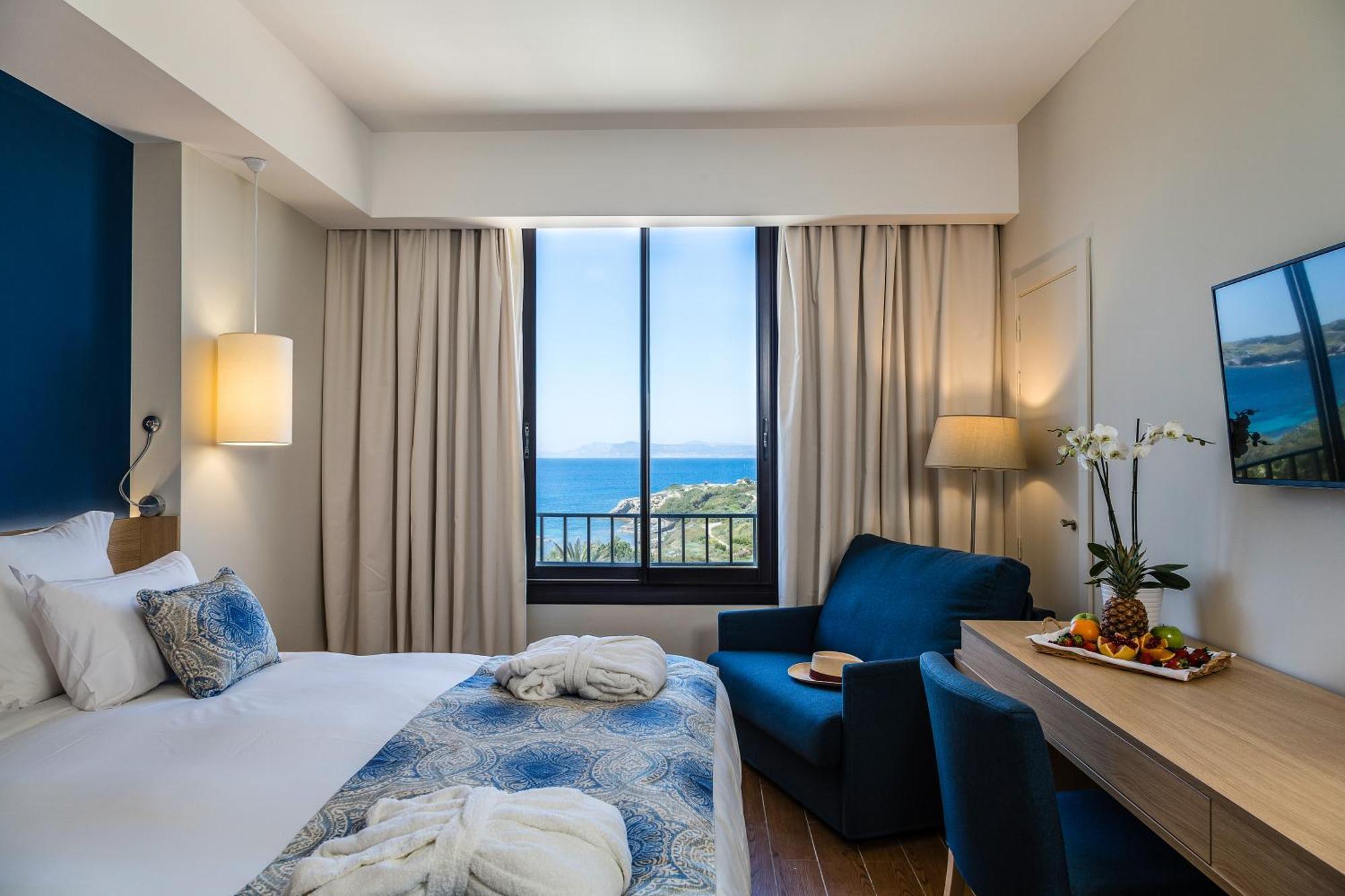 Hotel Helios & Spa - Ile Des Embiez 식스포즈레스플라지스 외부 사진