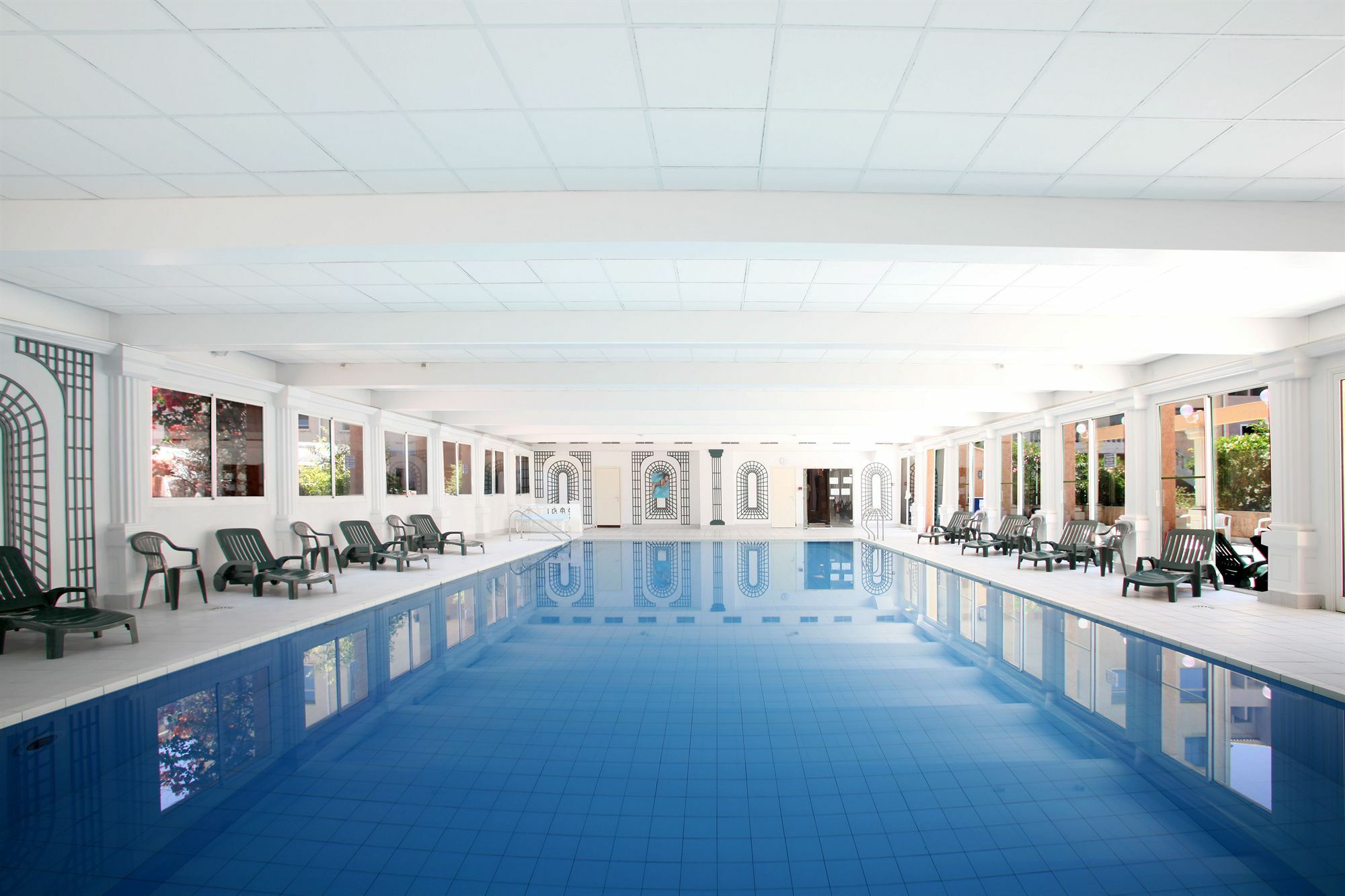 Hotel Helios & Spa - Ile Des Embiez 식스포즈레스플라지스 외부 사진