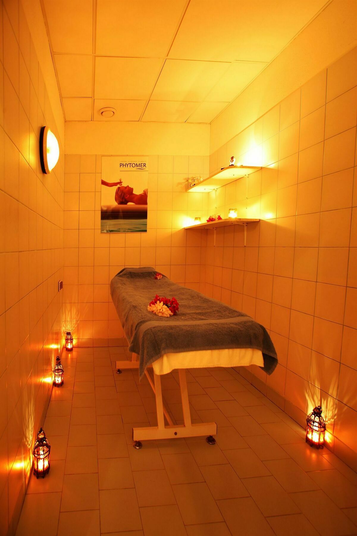 Hotel Helios & Spa - Ile Des Embiez 식스포즈레스플라지스 외부 사진
